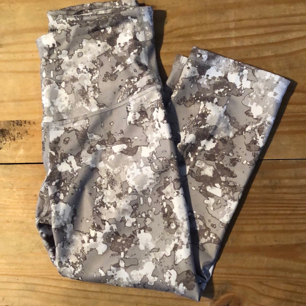 Old Navy Active Capri Leggings